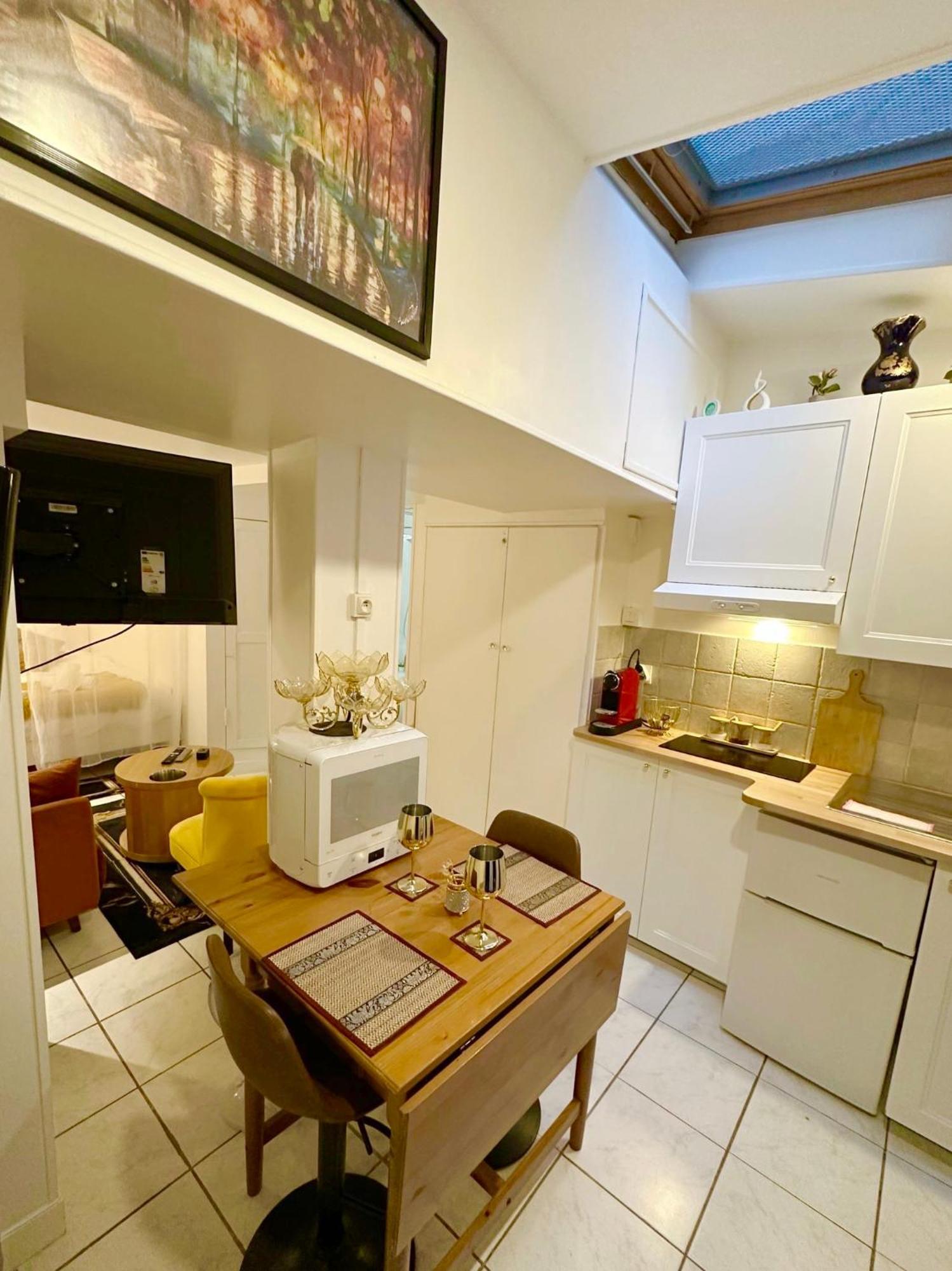 Sympathy Studio For 2 Near The Sacre Coeur ปารีส ภายนอก รูปภาพ